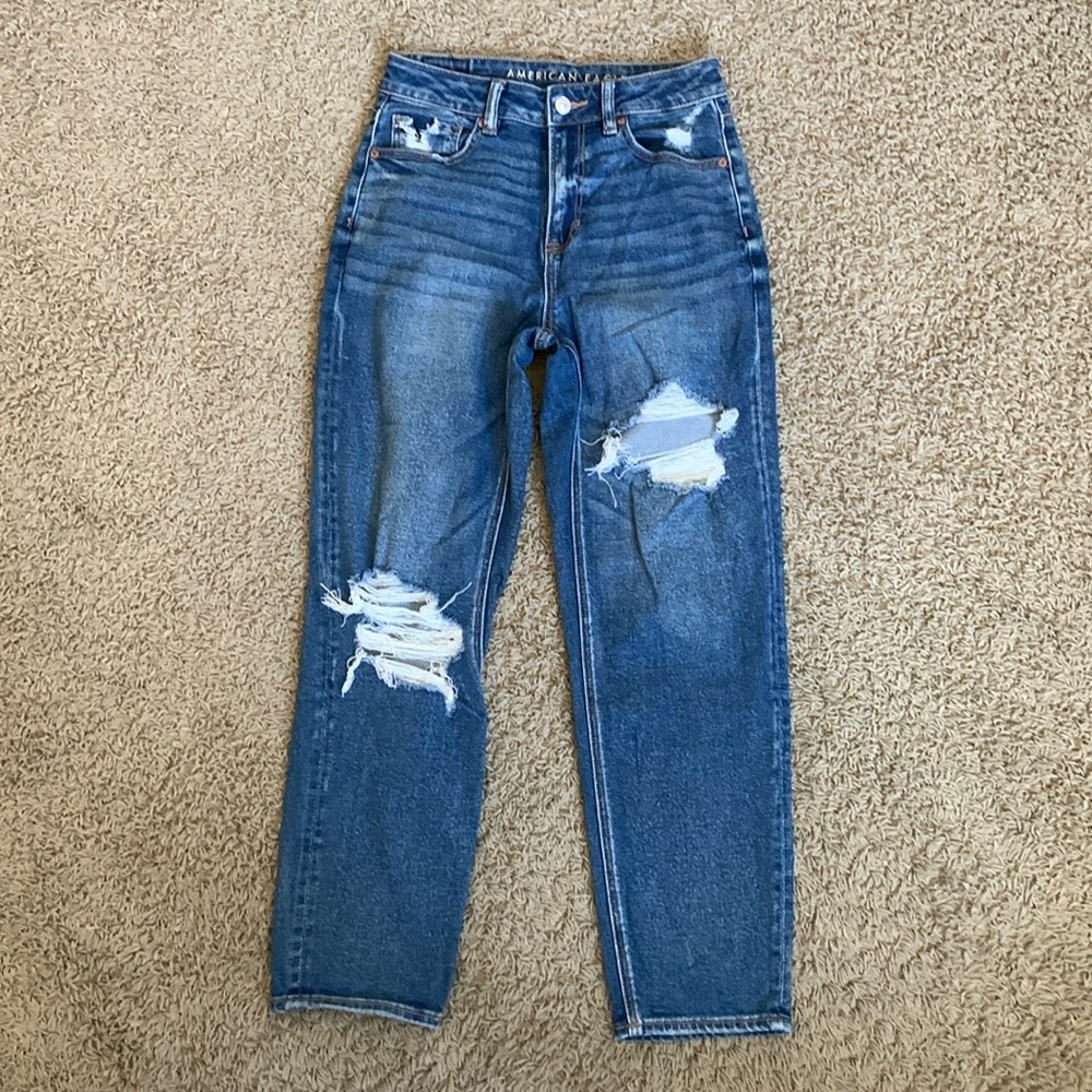 AE straight mom jeans size 2